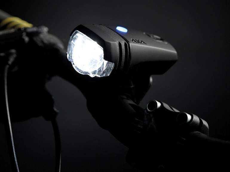 2x-axa-fahrrad-front-und-rucklicht
